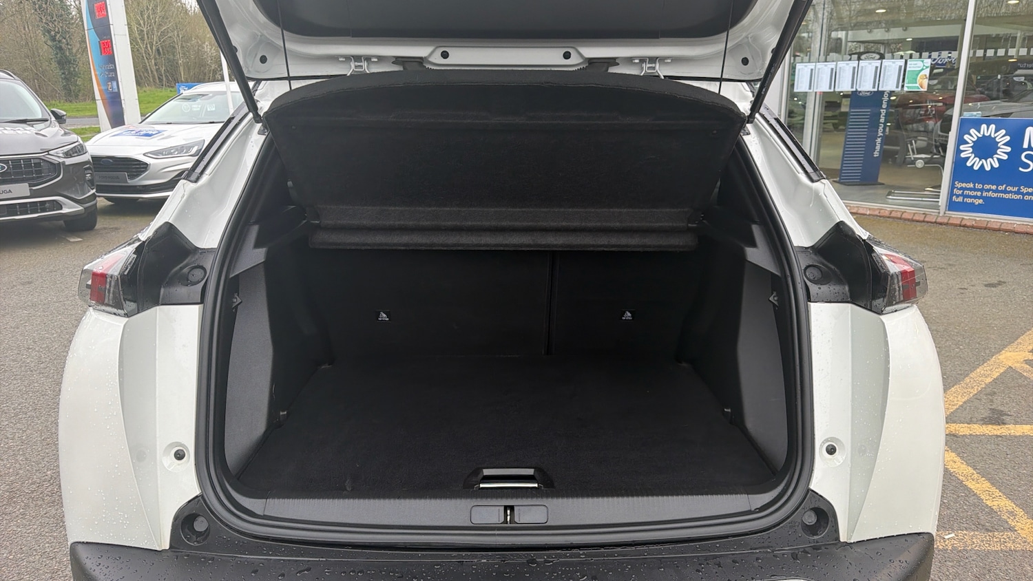 Used Peugeot 2008 2021 for sale - 77997489: Photo 4