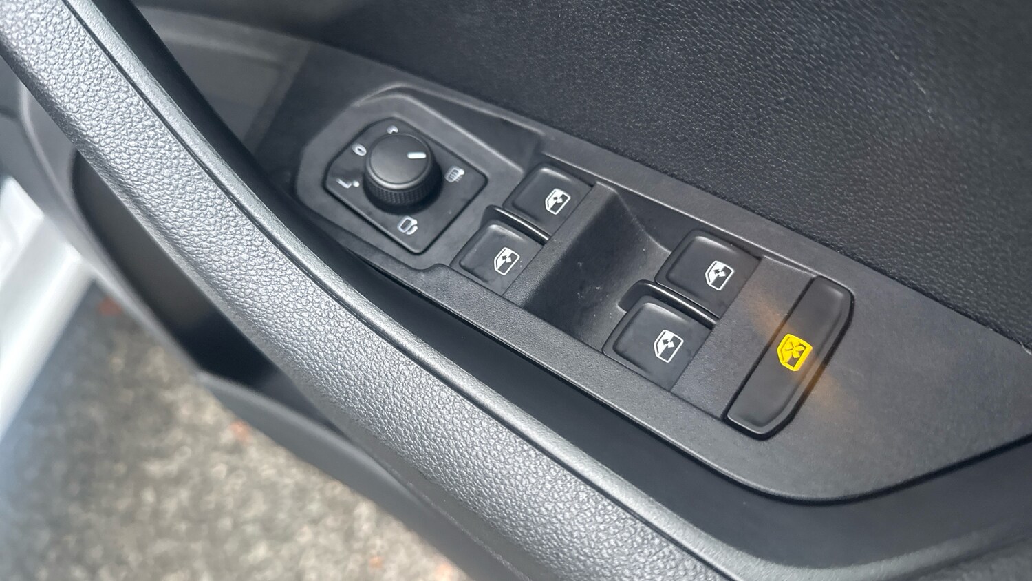 Used Skoda Karoq 2023 for sale - 77744159: Photo 35