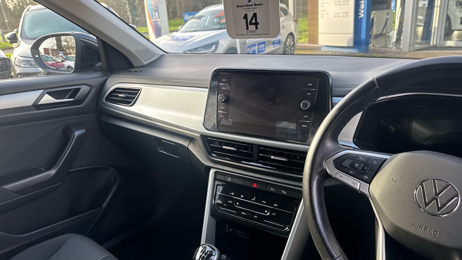 Used Volkswagen T-Roc 2022 for sale - 77641245: Photo 14