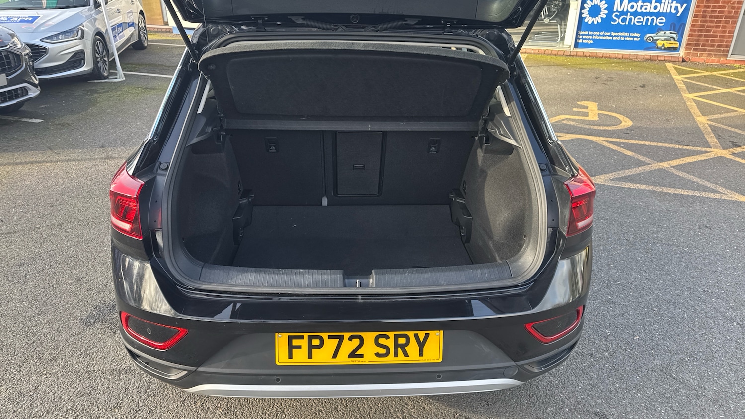 Used Volkswagen T-Roc 2022 for sale - 77641245: Photo 24