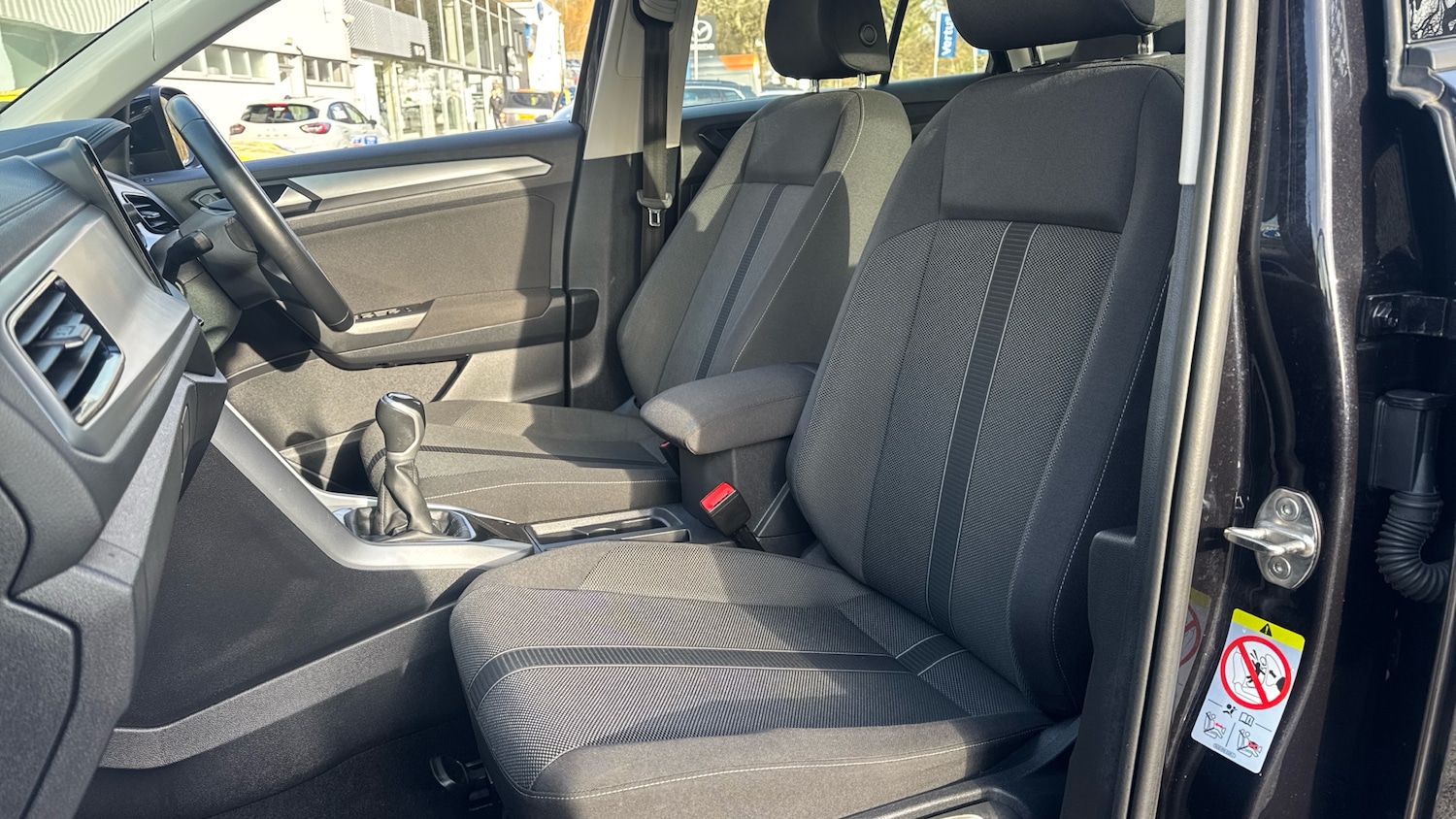 Used Volkswagen T-Roc 2022 for sale - 77641245: Photo 26