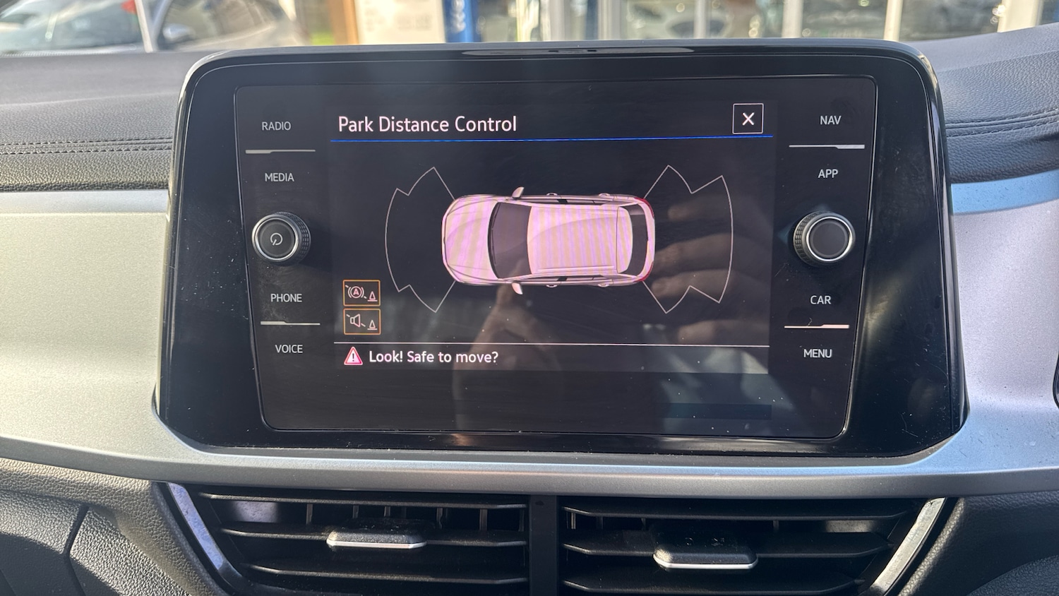 Used Volkswagen T-Roc 2022 for sale - 77641245: Photo 40