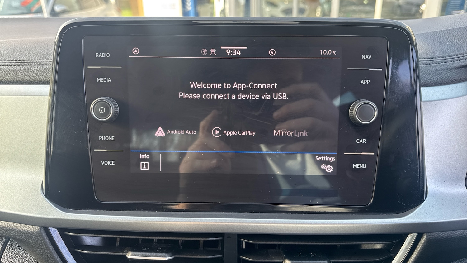 Used Volkswagen T-Roc 2022 for sale - 77641245: Photo 44