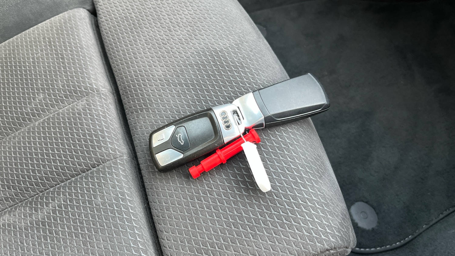 Used Audi A4 2018 for sale - 76576505: Photo 20