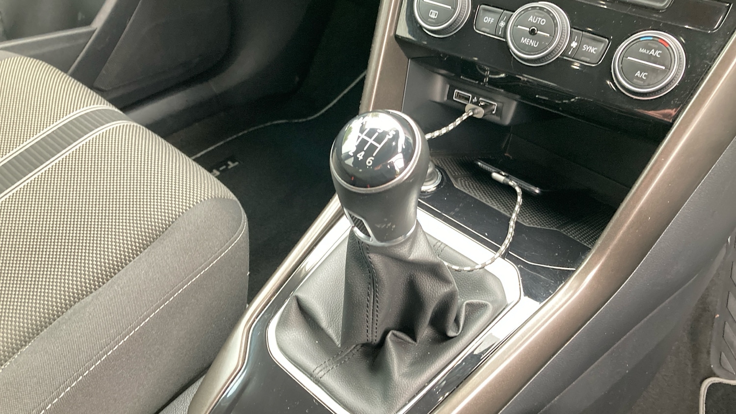 Used Volkswagen T-Roc 2019 for sale - 76379671: Photo 13