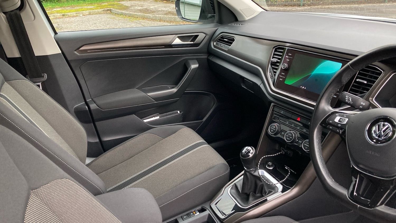 Used Volkswagen T-Roc 2019 for sale - 76379671: Photo 14