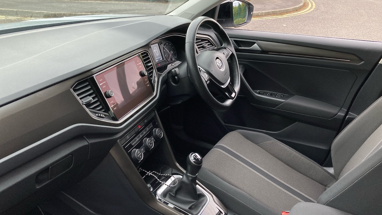 Used Volkswagen T-Roc 2019 for sale - 76379671: Photo 9