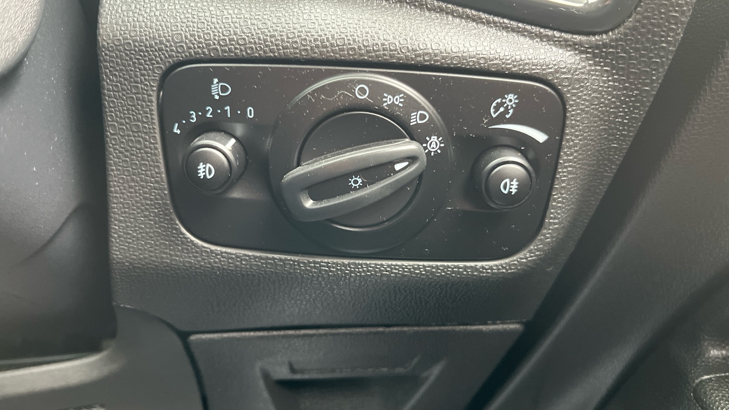 Used Ford Ecosport 2016 for sale - 78108123: Photo 33