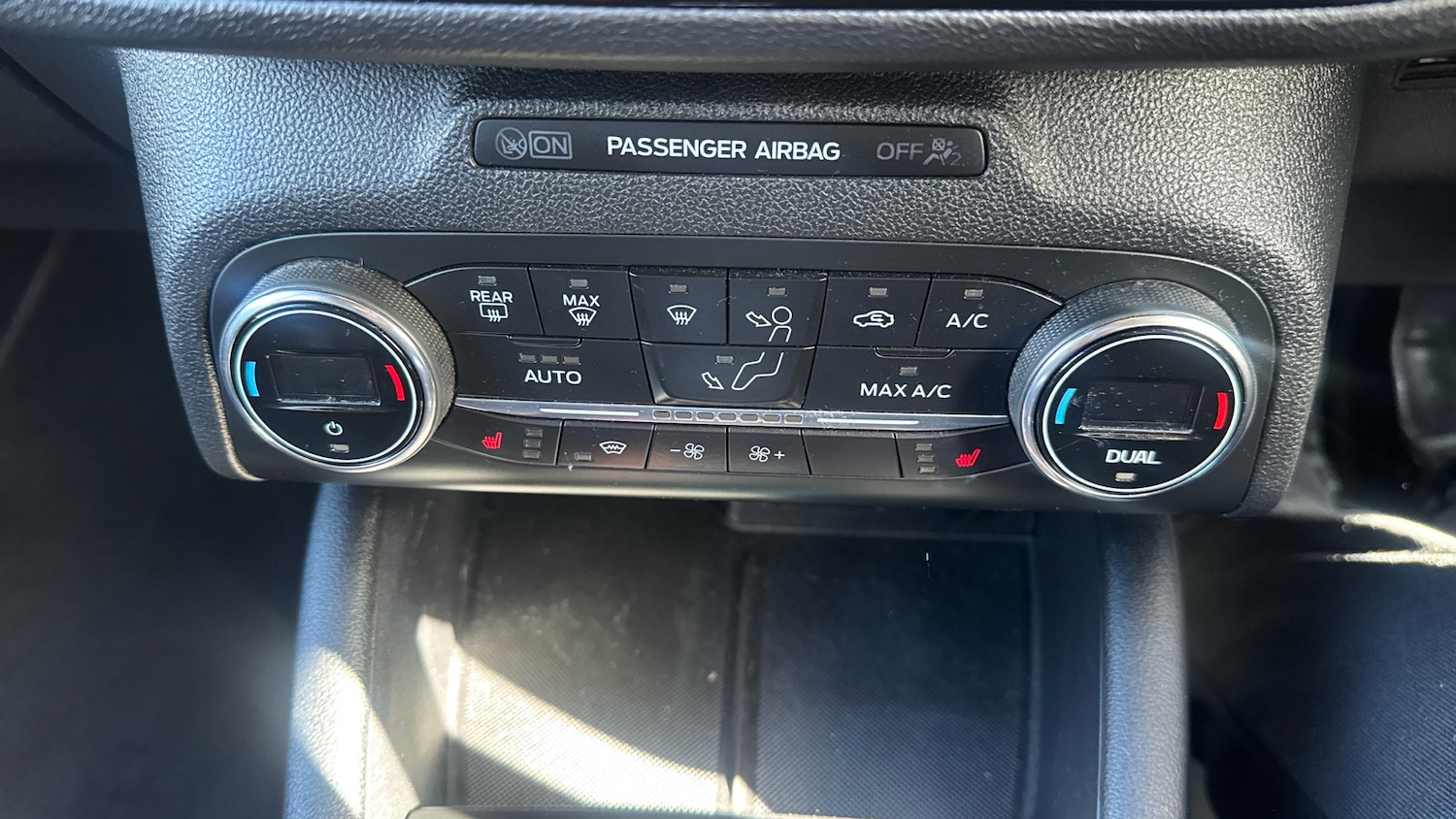 Used Ford Focus 2020 for sale - 78060411: Photo 21