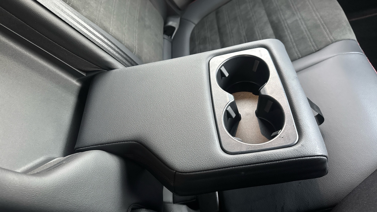 Used Ford Kuga 2023 for sale - 77018990: Photo 32