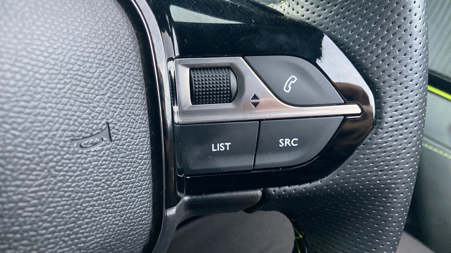 Used Peugeot 2008 2023 for sale - 76578061: Photo 38