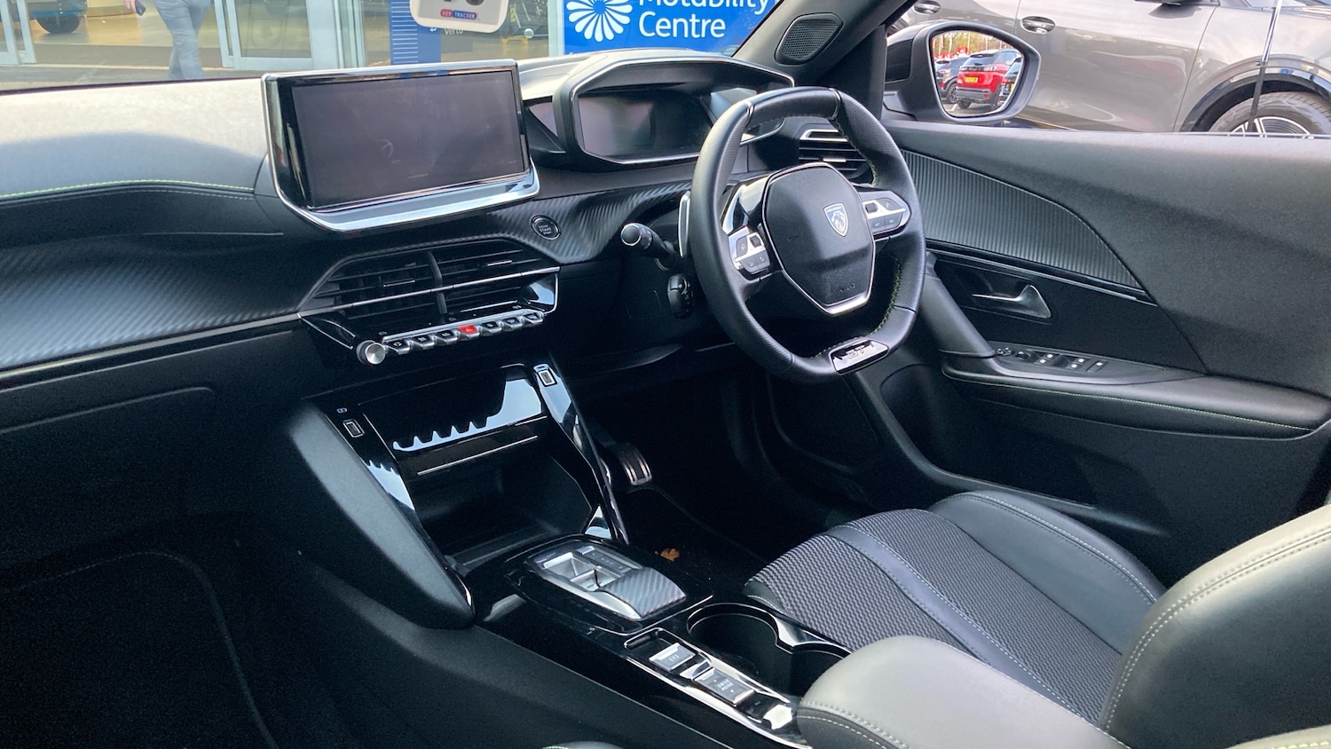 Used Peugeot 2008 2023 for sale - 76578061: Photo 9