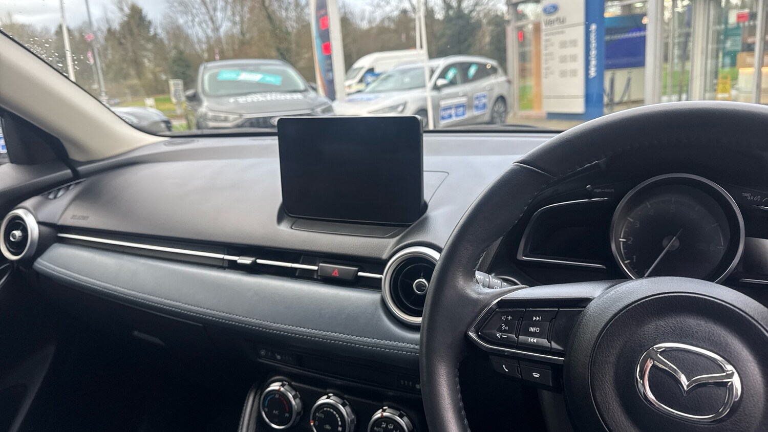 Used Mazda Mazda2 2022 for sale - 77830421: Photo 14