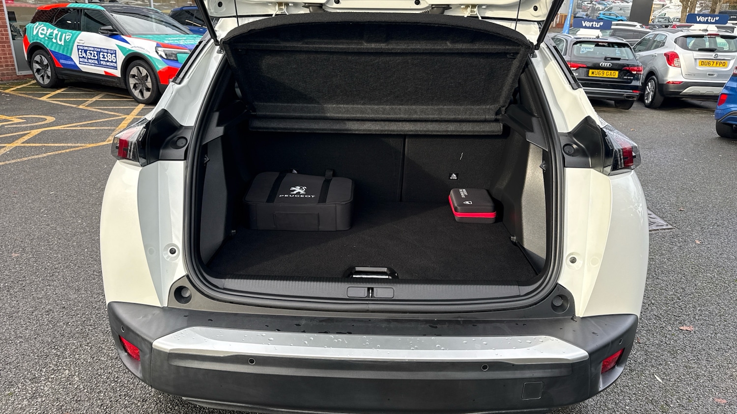 Used Peugeot 2008 2021 for sale - 76877771: Photo 4