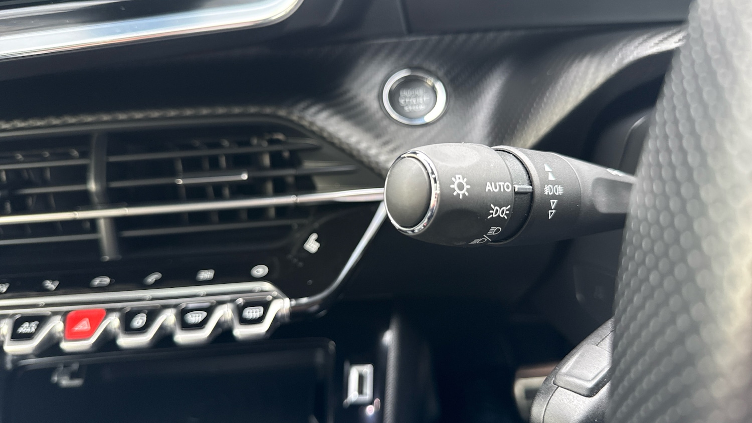 Used Peugeot 2008 2021 for sale - 76877771: Photo 42