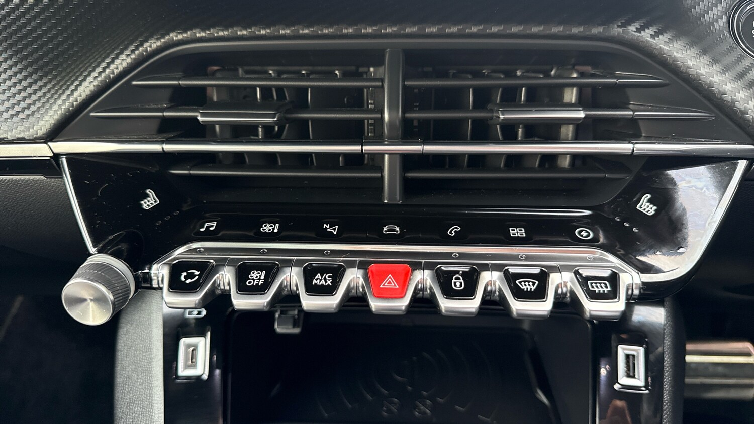 Used Peugeot 2008 2021 for sale - 76877771: Photo 44