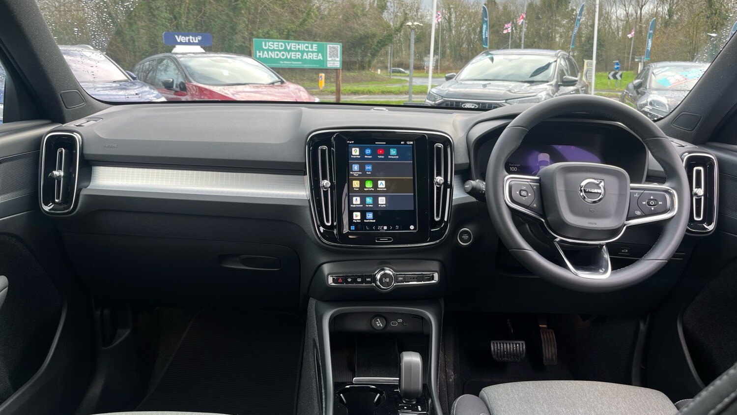 Used Volvo XC40 2023 for sale - 77528065: Photo 10