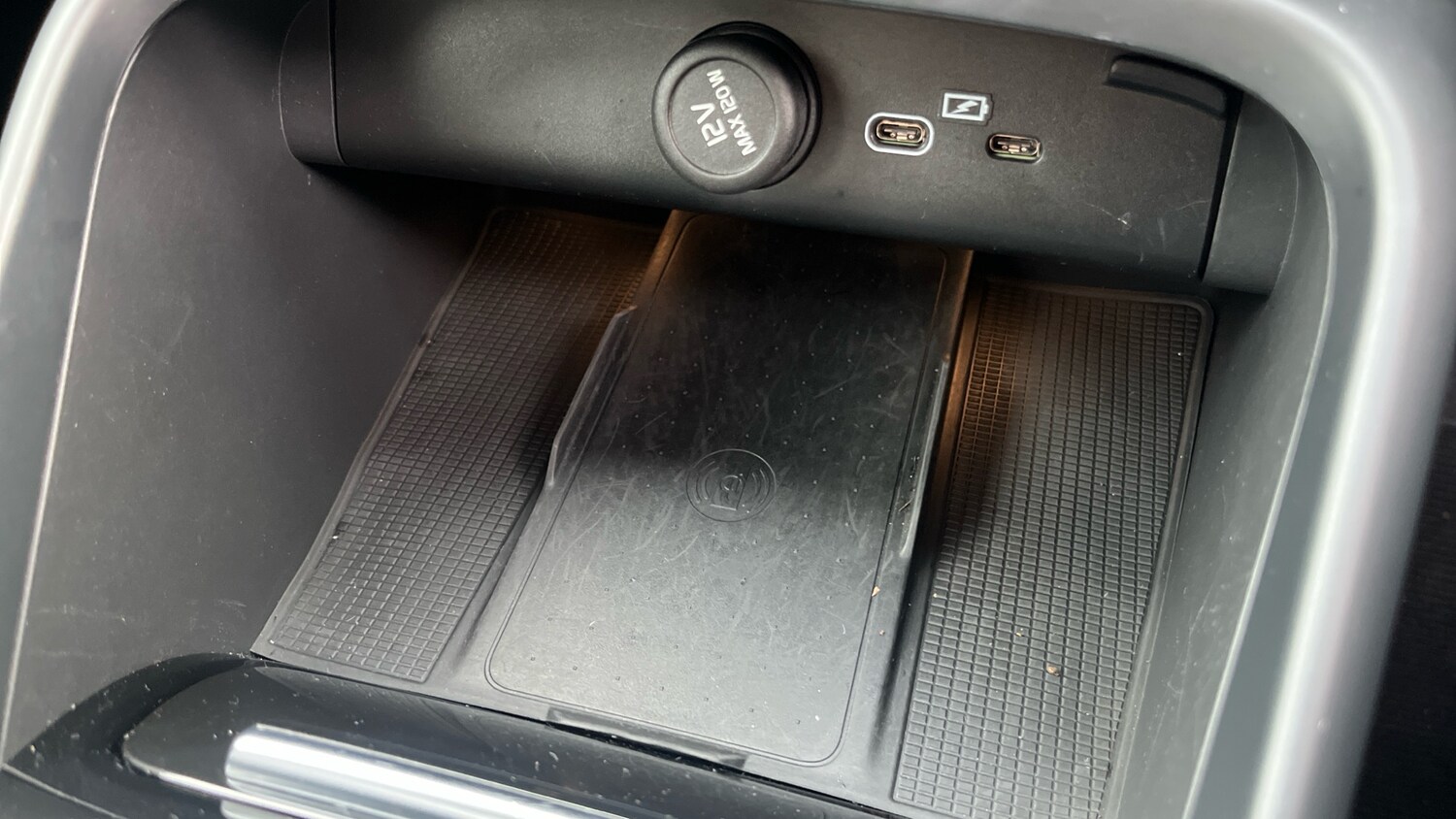 Used Volvo XC40 2023 for sale - 77528065: Photo 36