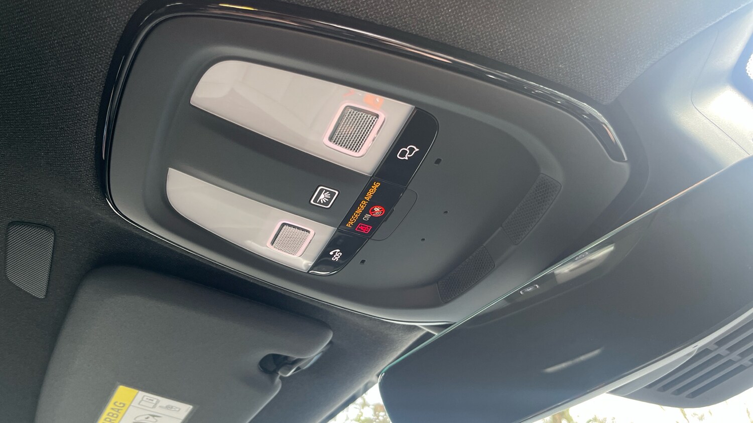 Used Volvo XC40 2023 for sale - 77528065: Photo 38