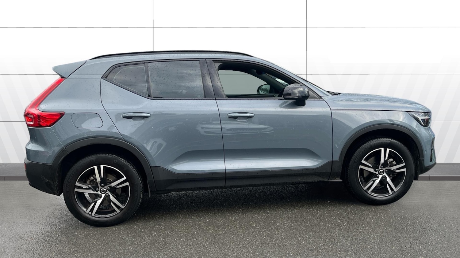 Used Volvo XC40 2023 for sale - 77528065: Photo 5