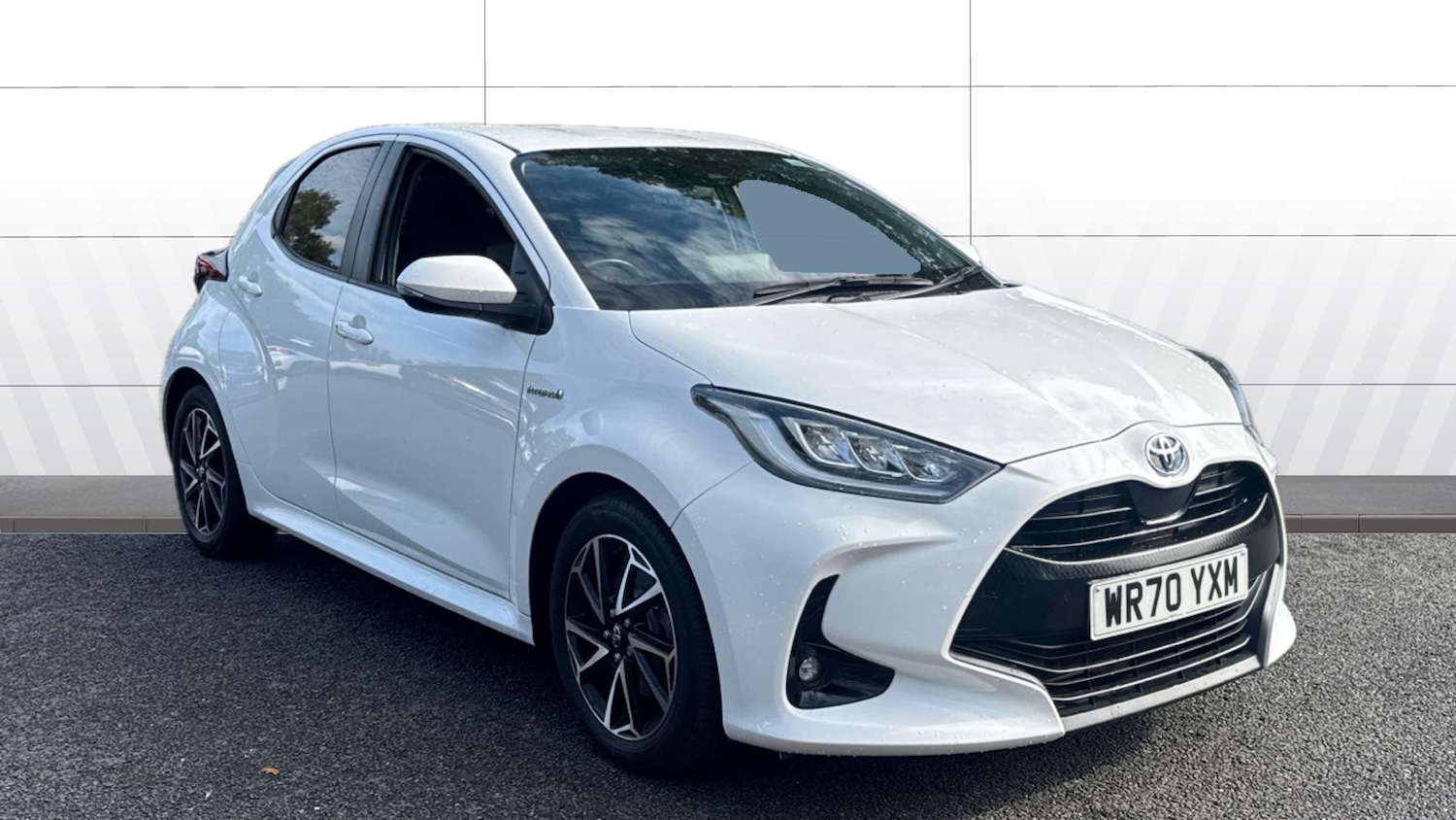 Used Toyota Yaris 2020 for sale - 76142335: Photo 1