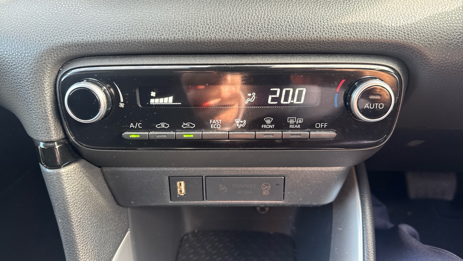 Used Toyota Yaris 2020 for sale - 76142335: Photo 33