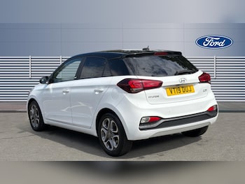 Used Hyundai i20 2019 for sale - 79457070: Photo