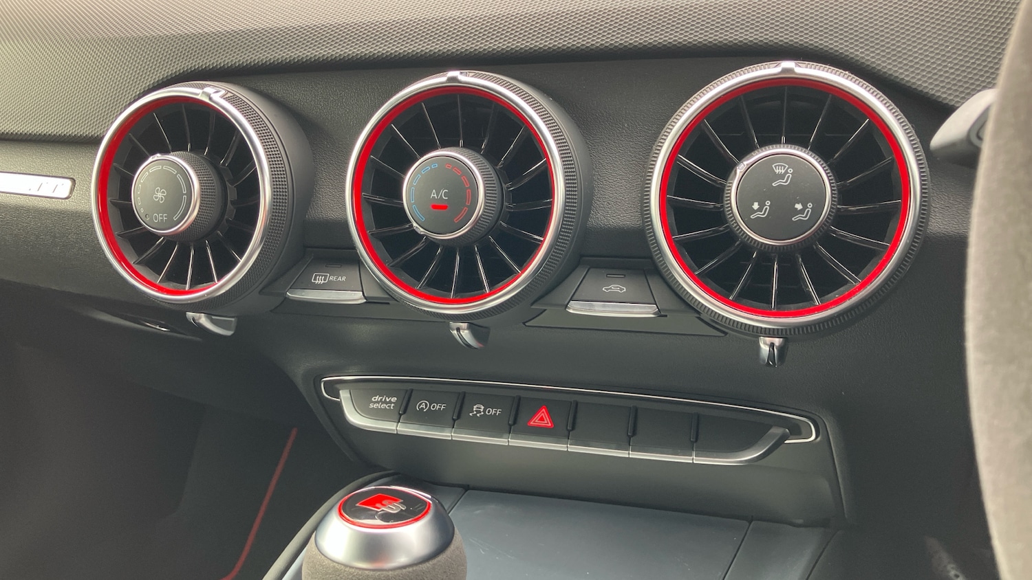 Used Audi TT 2023 for sale - 76379669: Photo 22