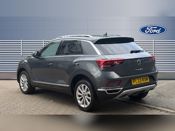 Used Volkswagen T-Roc 2023 for sale - 78970696: Photo