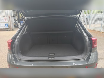 Used Volkswagen T-Roc 2023 for sale - 78970696: Photo
