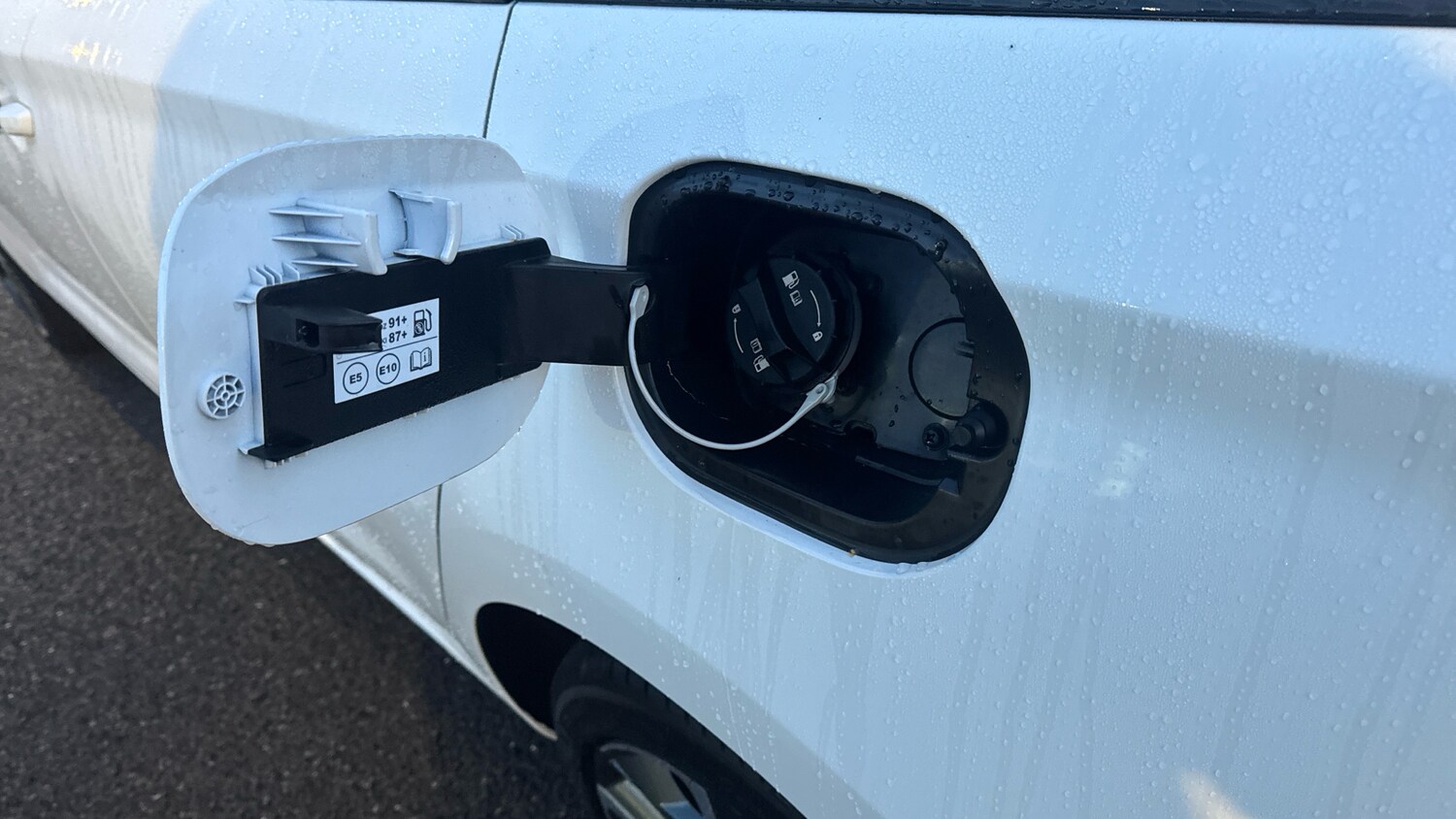 Used Hyundai i30 2023 for sale - 76853399: Photo 29