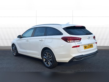 Used Hyundai i30 2023 for sale - 76853399: Photo