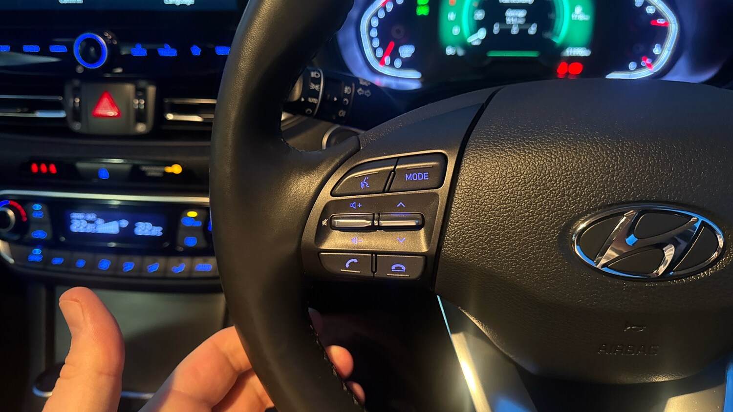 Used Hyundai i30 2023 for sale - 76853399: Photo 34