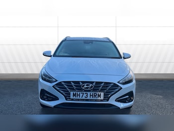 Used Hyundai i30 2023 for sale - 76853399: Photo