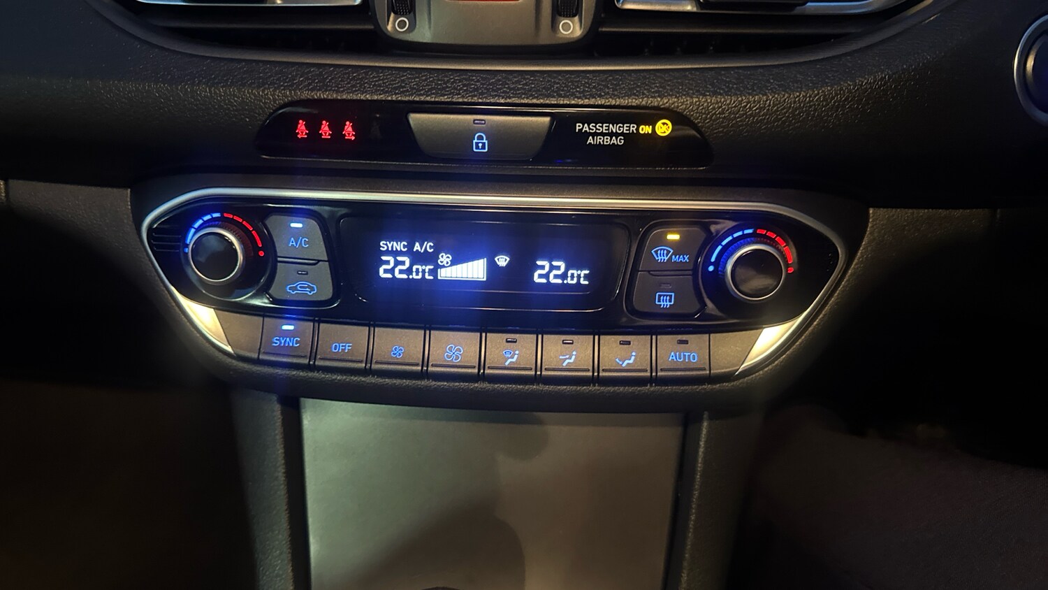 Used Hyundai i30 2023 for sale - 76853399: Photo 41