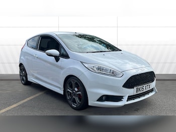 Used Ford Fiesta 2015 for sale - 79343726: Photo