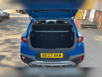 Used Kia Stonic 2023 for sale - 79205237: Photo