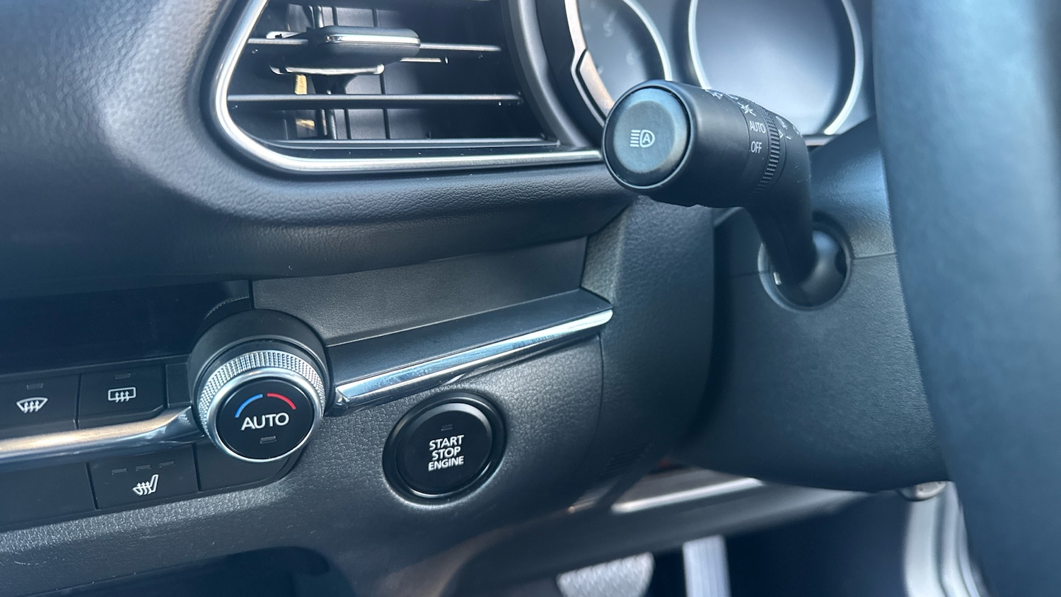 Used Mazda CX-30 2023 for sale - 76694212: Photo 56