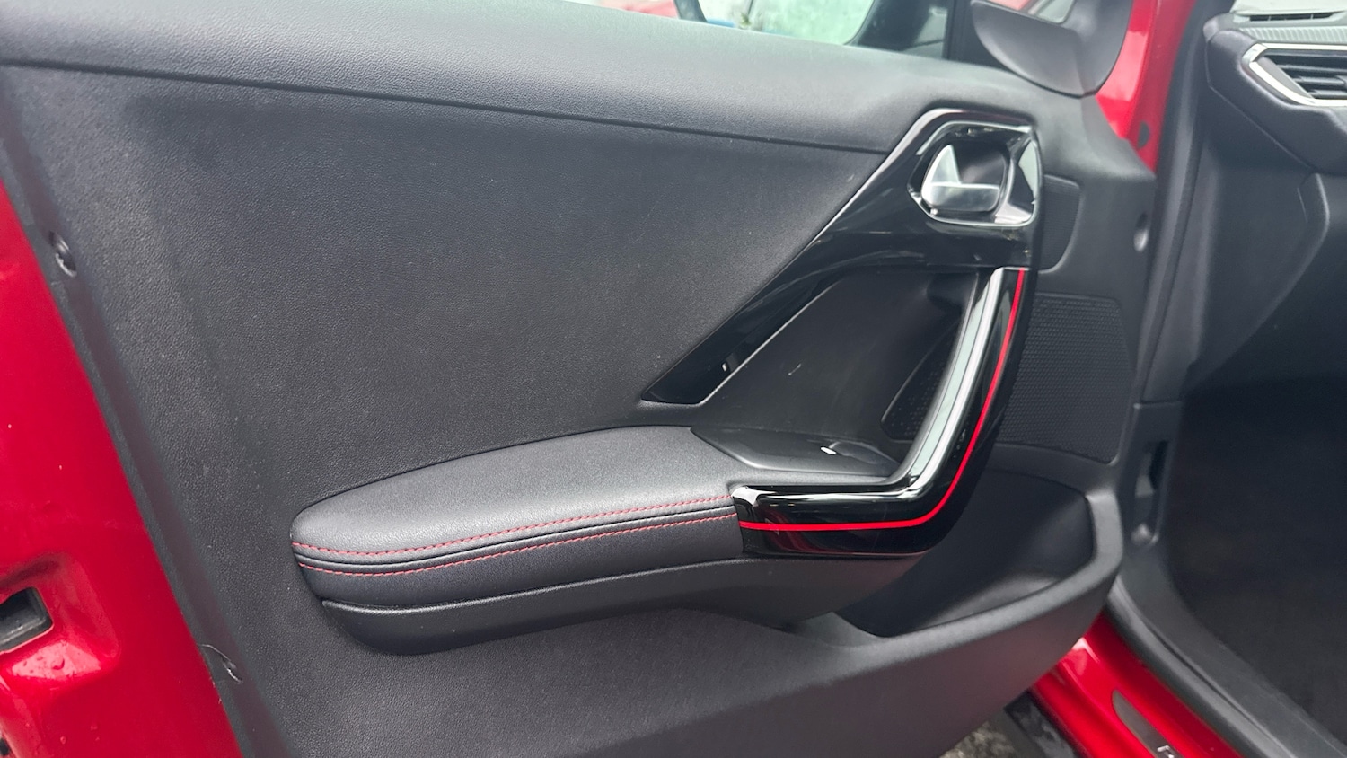 Used Peugeot 2008 2018 for sale - 77077258: Photo 28