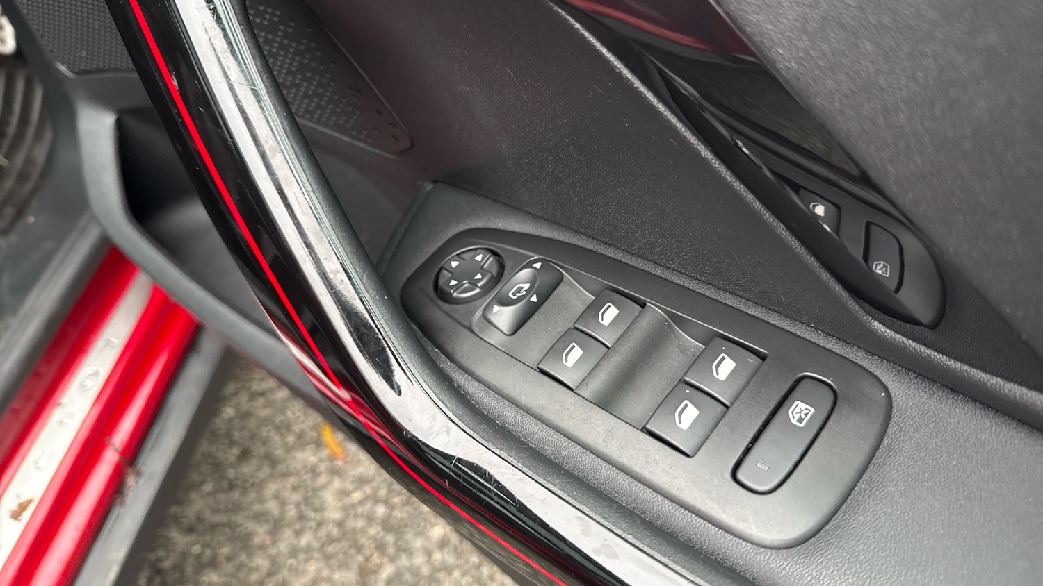 Used Peugeot 2008 2018 for sale - 77077258: Photo 36