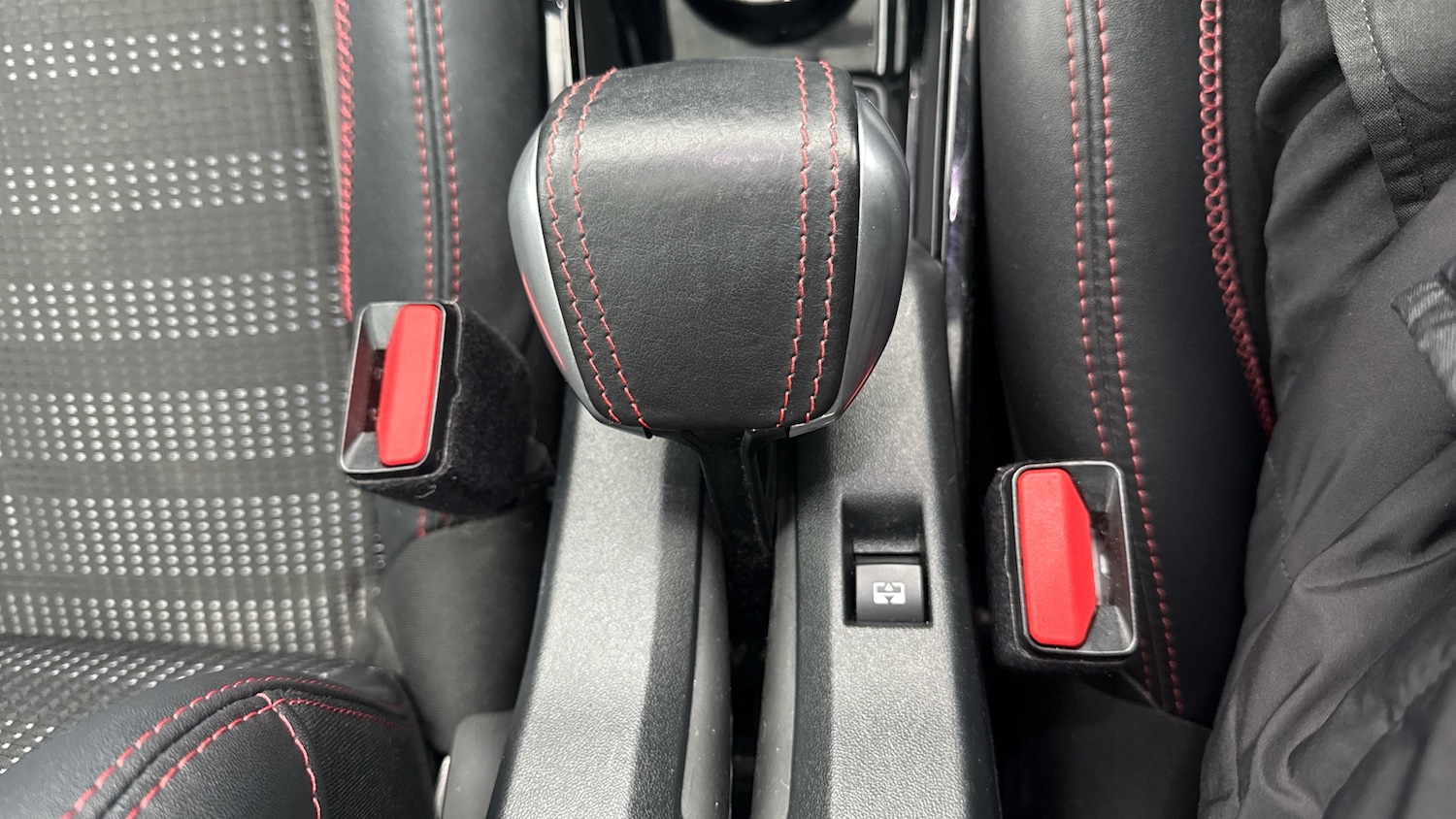 Used Peugeot 2008 2018 for sale - 77077258: Photo 39