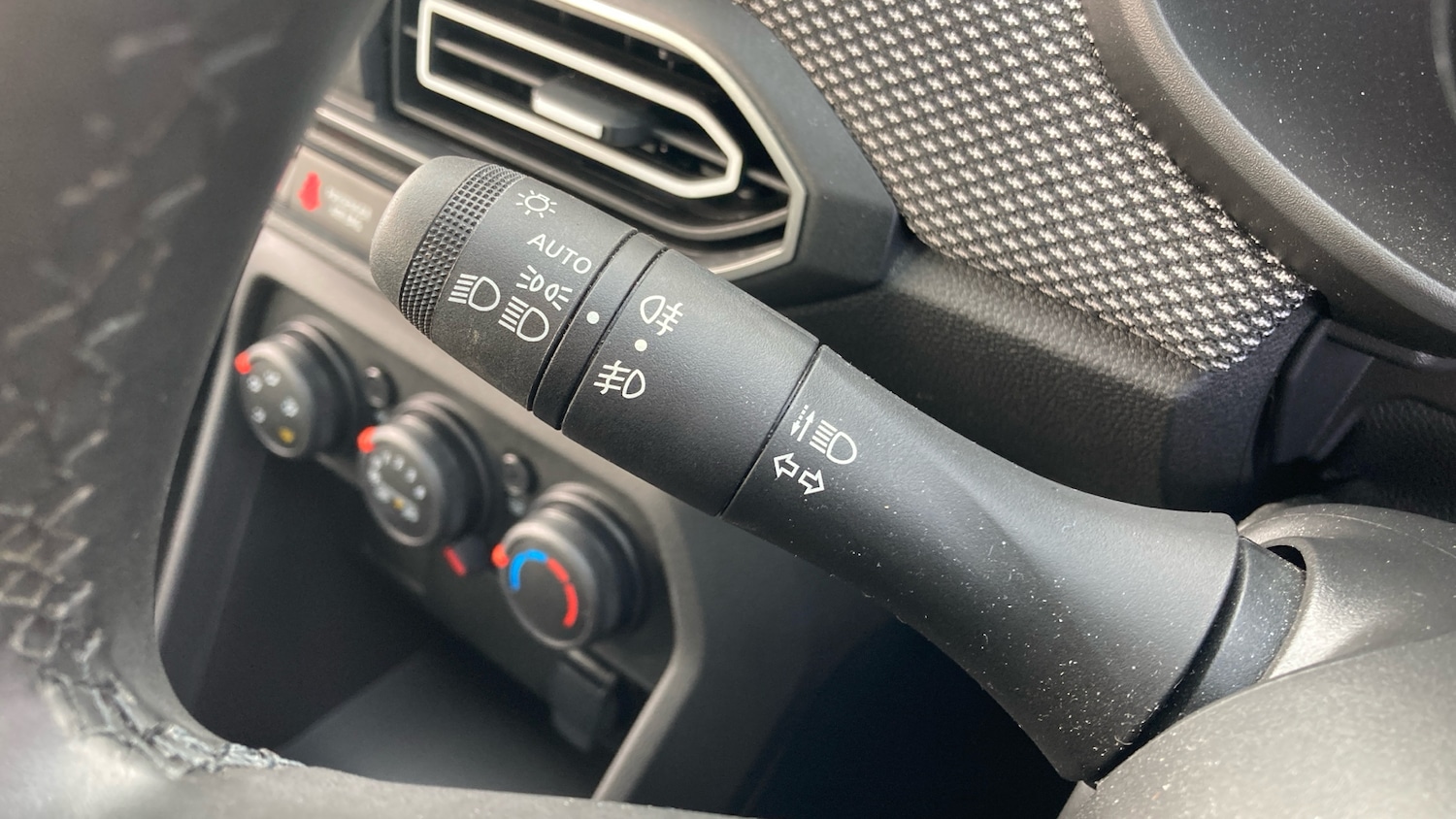 Used Dacia Sandero 2023 for sale - 77168446: Photo 28