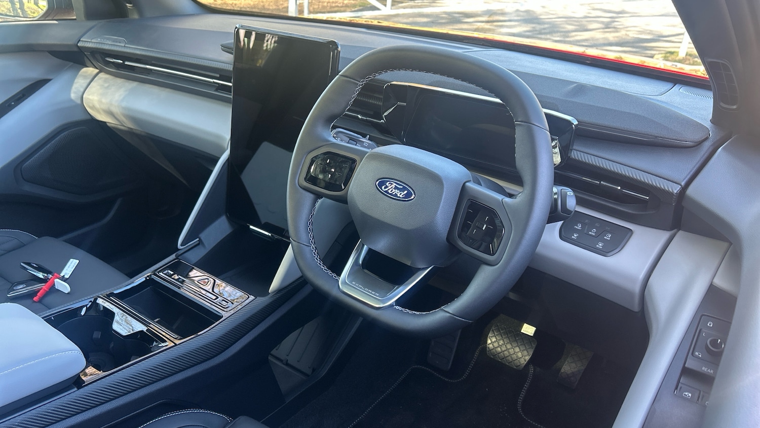 Used Ford Explorer 2025 for sale - 77106392: Photo 11