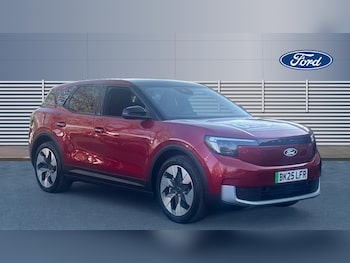 2025 (25) - 210kW Premium 77kWh 5dr Auto