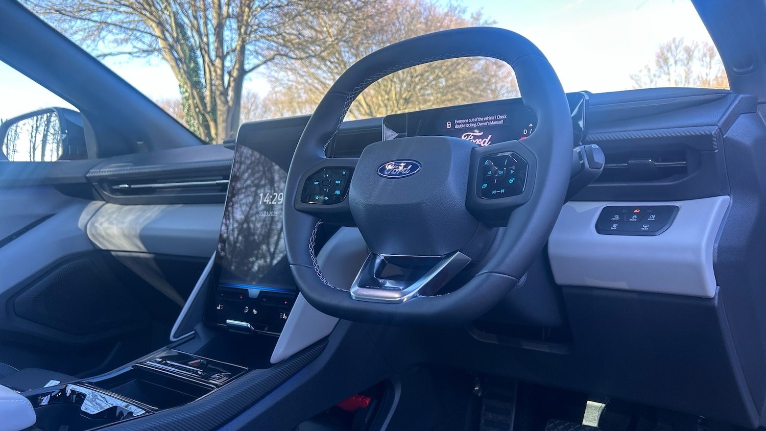 Used Ford Explorer 2025 for sale - 77106392: Photo 35