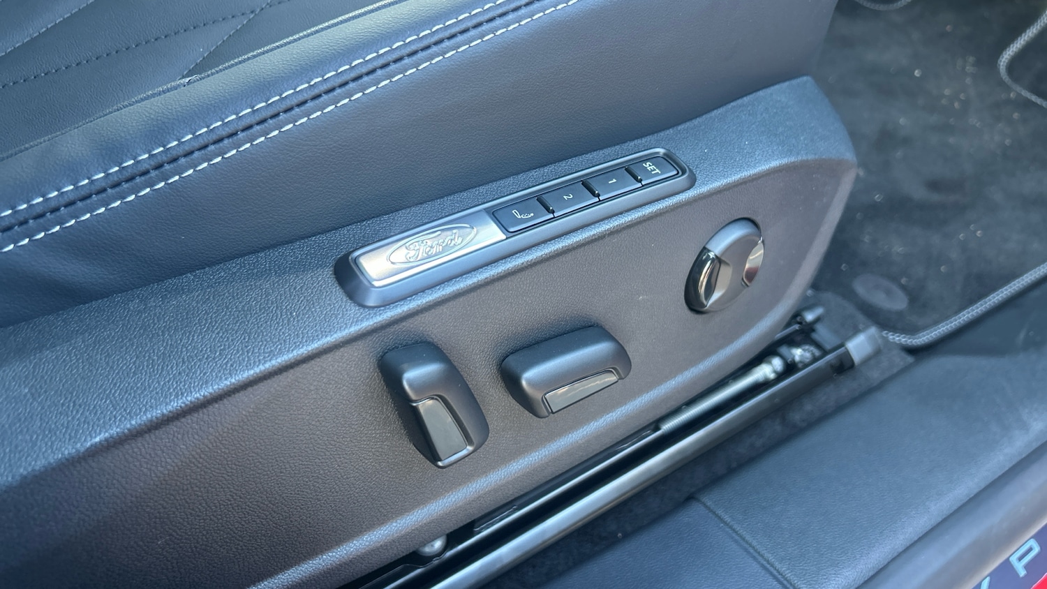 Used Ford Explorer 2025 for sale - 77106392: Photo 36