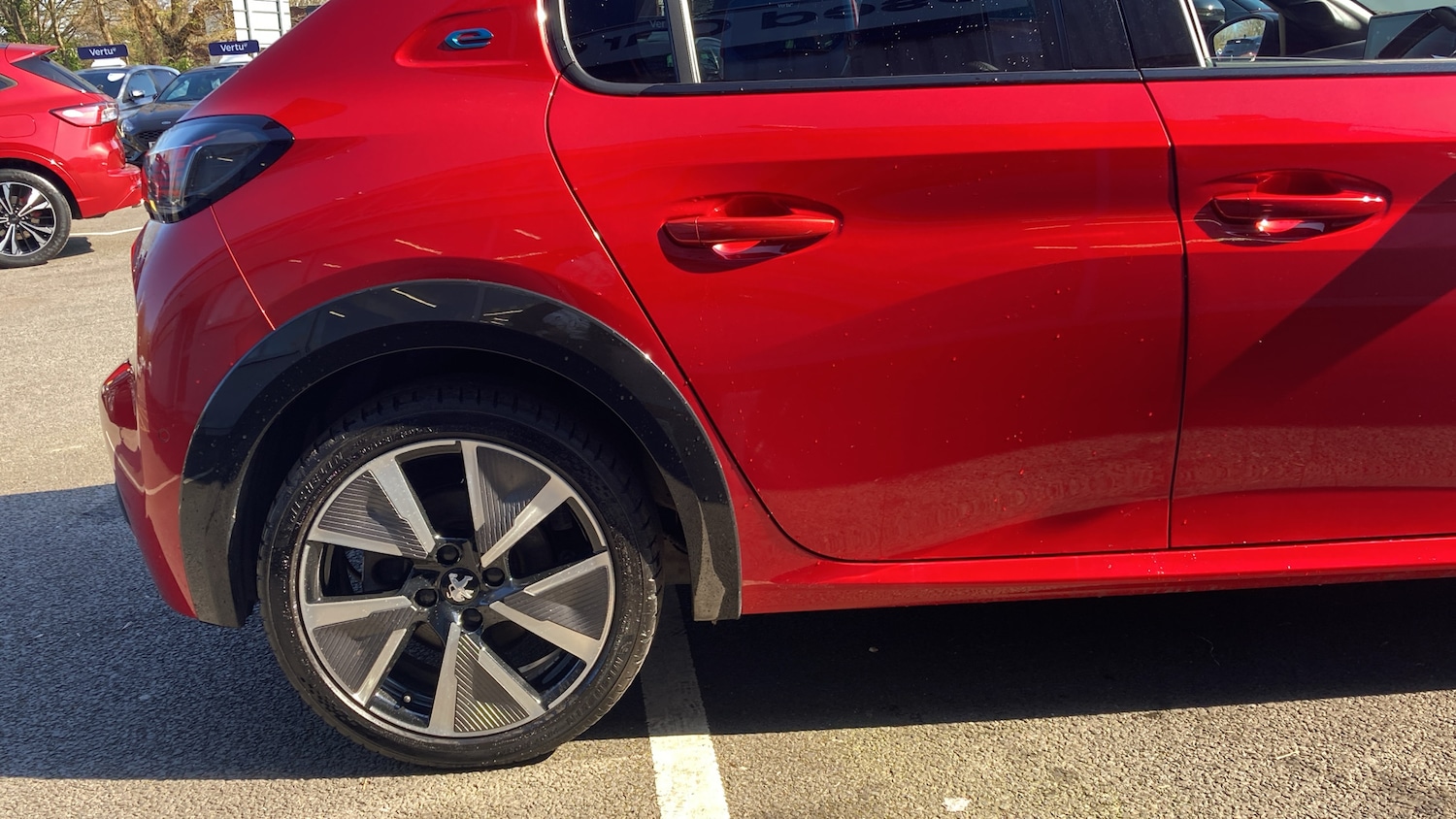 Used Peugeot 208 2023 for sale - 77961697: Photo 2