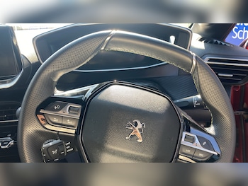 Used Peugeot 208 2023 for sale - 77961697: Photo