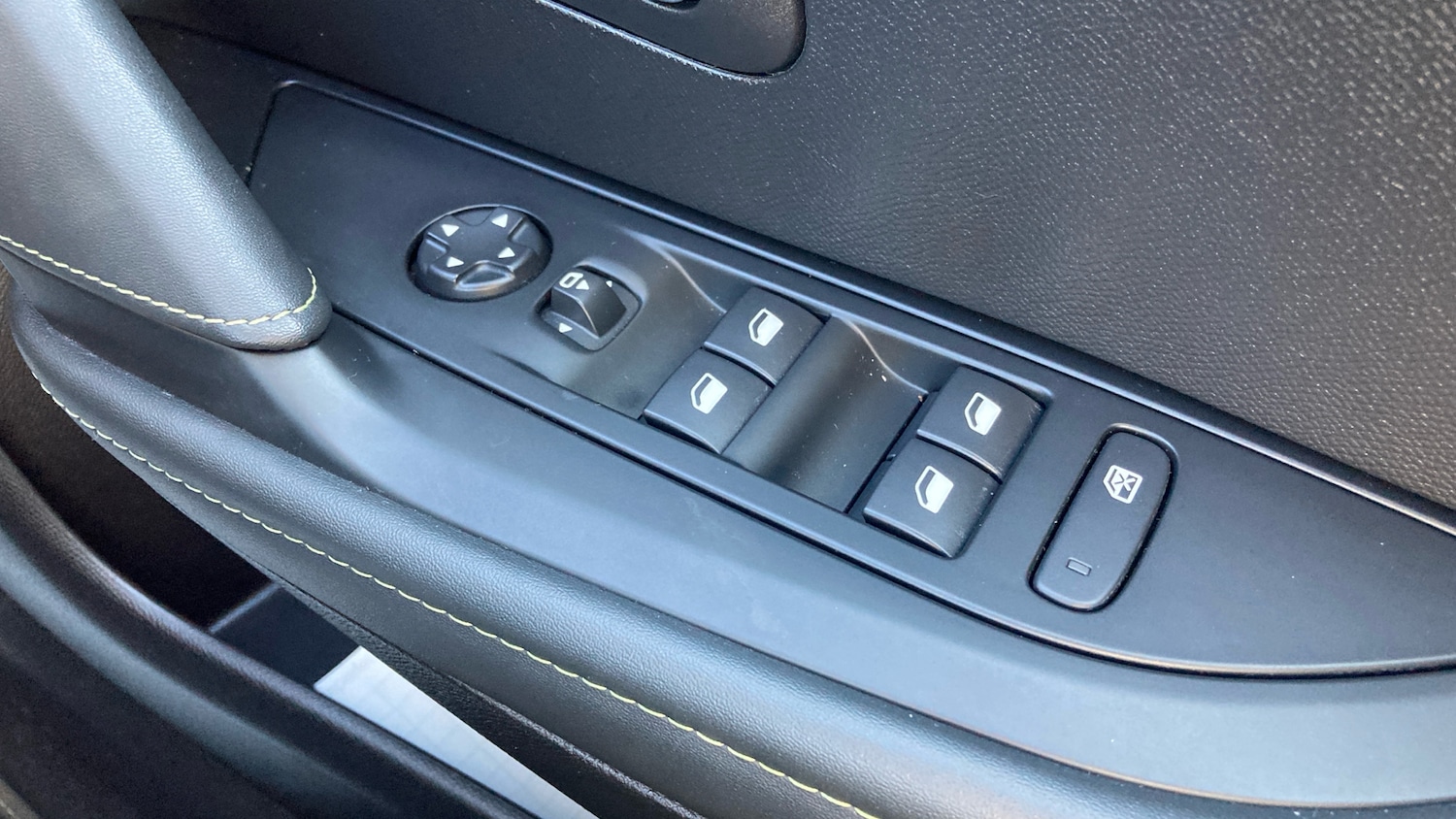 Used Peugeot 208 2023 for sale - 77961697: Photo 47