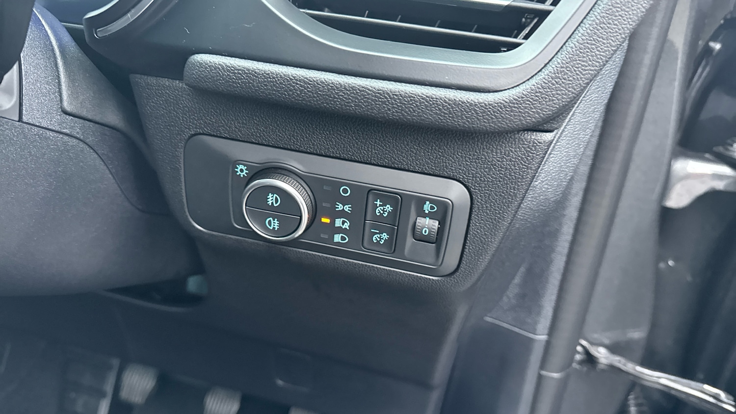 Used Ford Kuga 2025 for sale - 77045571: Photo 35